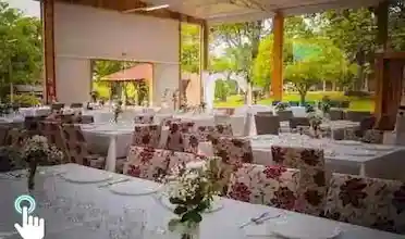 Don Guilherme Espaço Eventos - Local pensado para que sua data especial seja celebrada com muita emoção, conforto e diversão. A estrutura oferece um espaço interno de 270m² e ampla área externa em contato com a natureza..