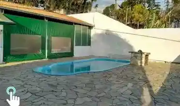 Chácara Carvalho - Salão para festas, eventos, piscina, playground, alojamento para 20 pessoas, espaço com churrasqueira, fogão industrial, freezer, geladeira, varanda com redes para relaxar..