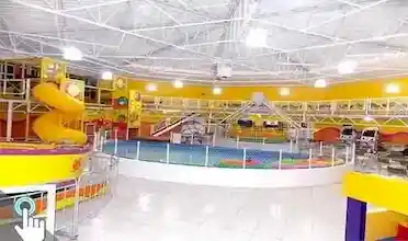 Espaço Cata Vento - Conta com 1300m², uma grande diversidade de brinquedos, estrutura com climatizador, banheiro para portadores de necessidades especiais e fraldário..