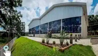 Fasul Festas e Eventos - Estrutura de 2.250 m², quatro ambientes cobertos, espaço para realizações de eventos de alto padrão, casamentos, formaturas, aniversários, feiras, eventos..