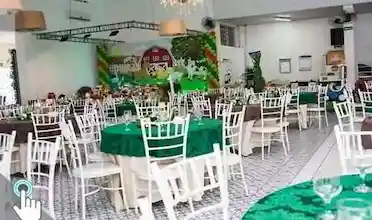 Espaço Vó Maria - Serviço de festas e entretenimento, espaço para eventos e apresentações, lugar extremamente agradável, comida deliciosa e farta. Pessoas agradáveis de pura simpatia..