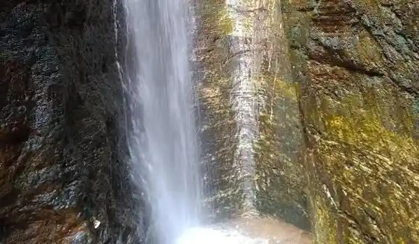 sitio-vale-das-montanhas