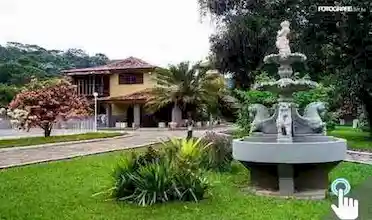 Sítio Boa Vista - Localizado em ubá espaço para temporada, descanso, finais de semana, 2 casas, 8 quartos, churrasqueira, sauna a vapor, lagoa com barco a remo, piscinas adulto e infantil com cascata..